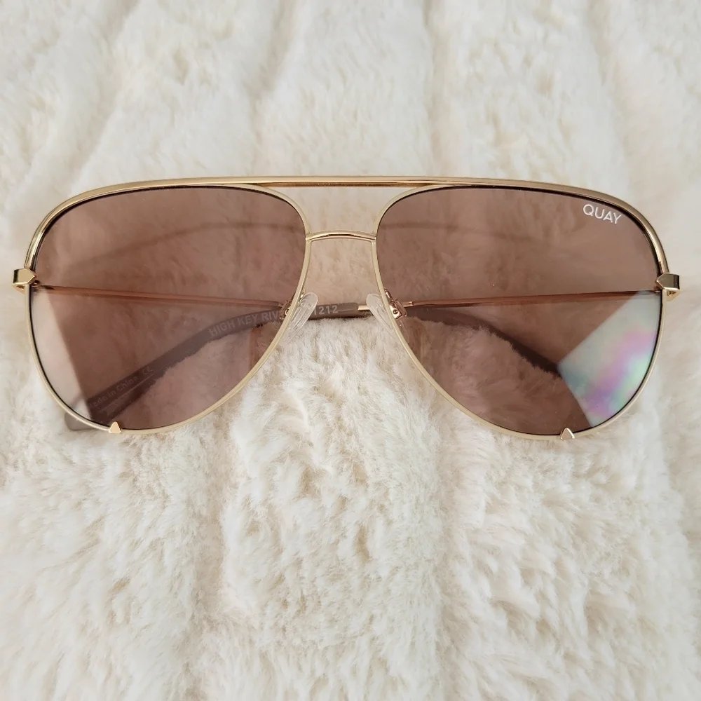 QUAY // ltd ed rivet detail gold frames with tan lenses aviator sunglass…